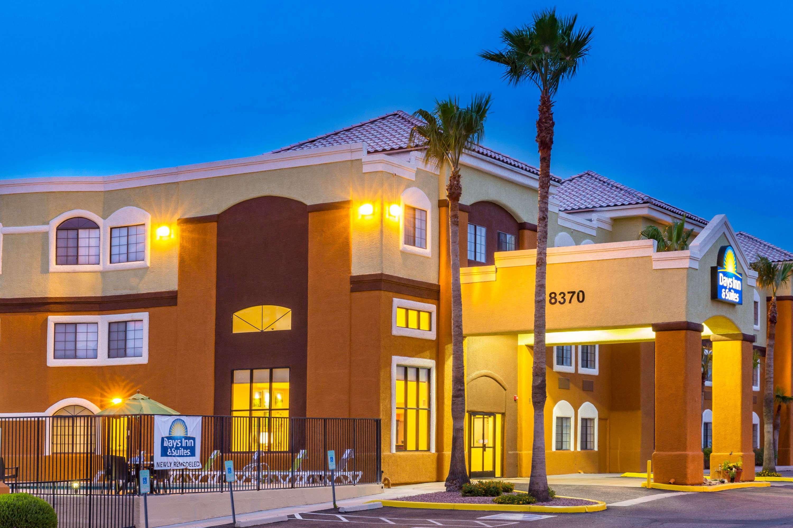 Days Inn & Suites By Wyndham Tucson/Marana Extérieur photo