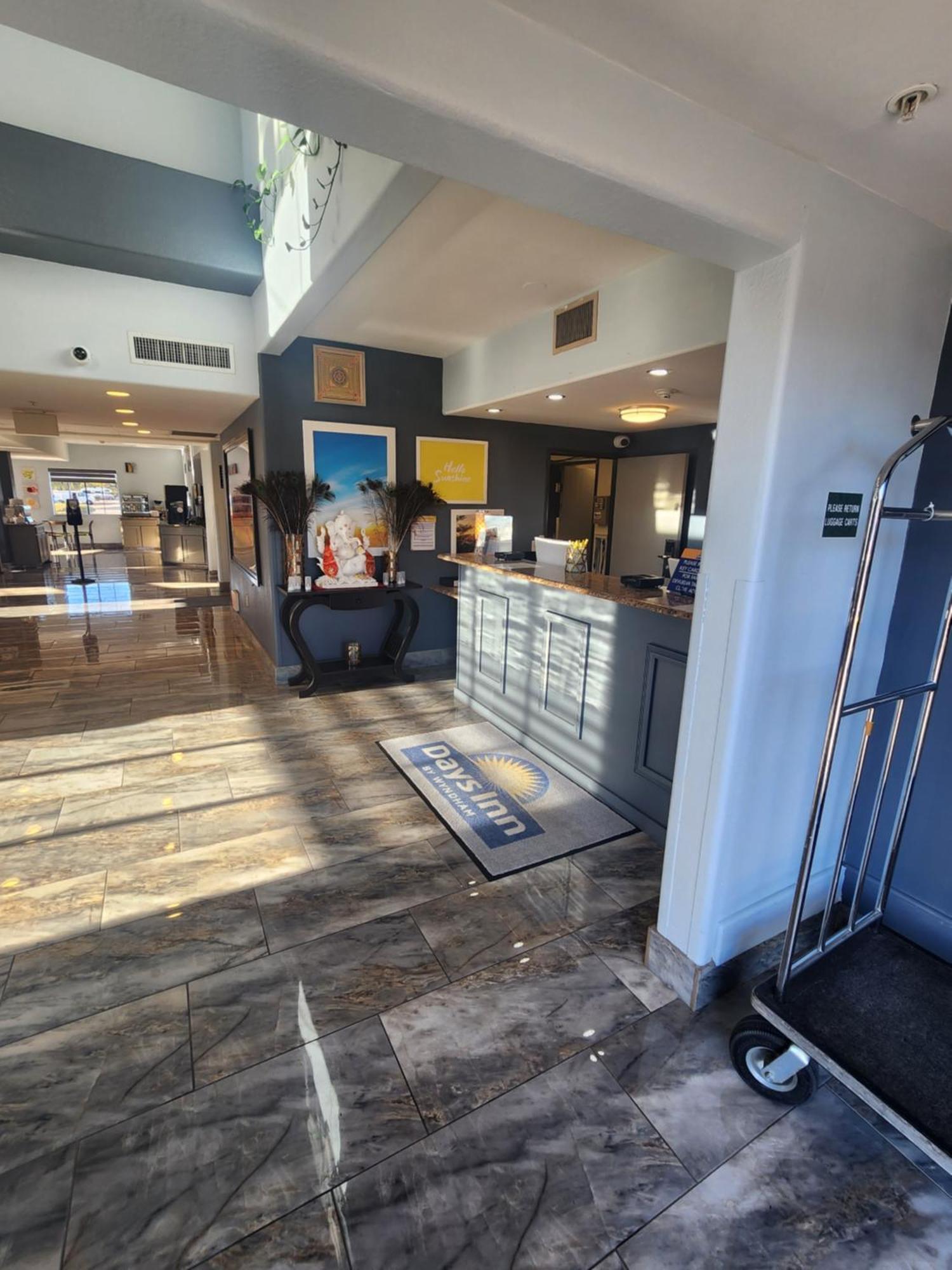 Days Inn & Suites By Wyndham Tucson/Marana Extérieur photo