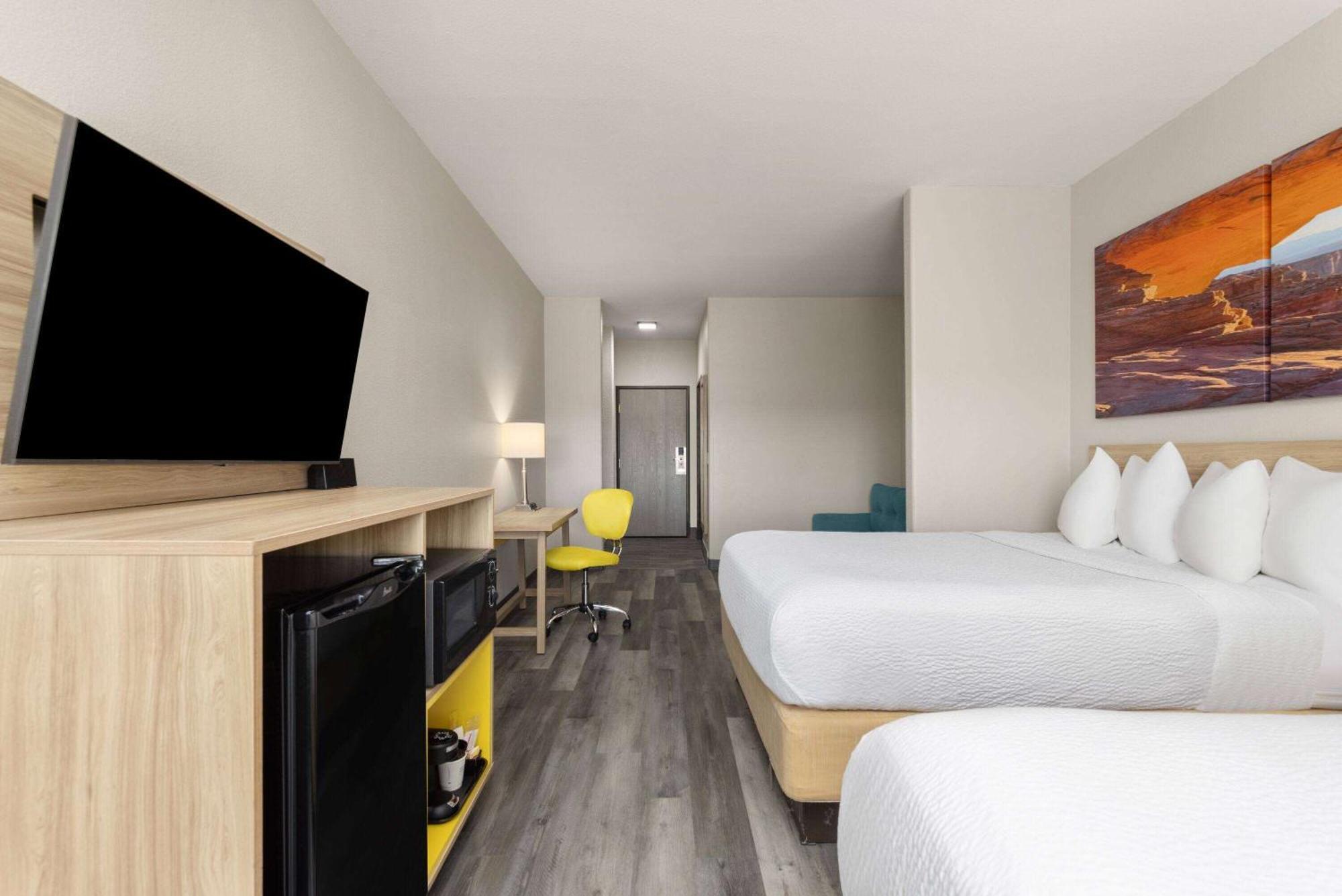 Days Inn & Suites By Wyndham Tucson/Marana Extérieur photo