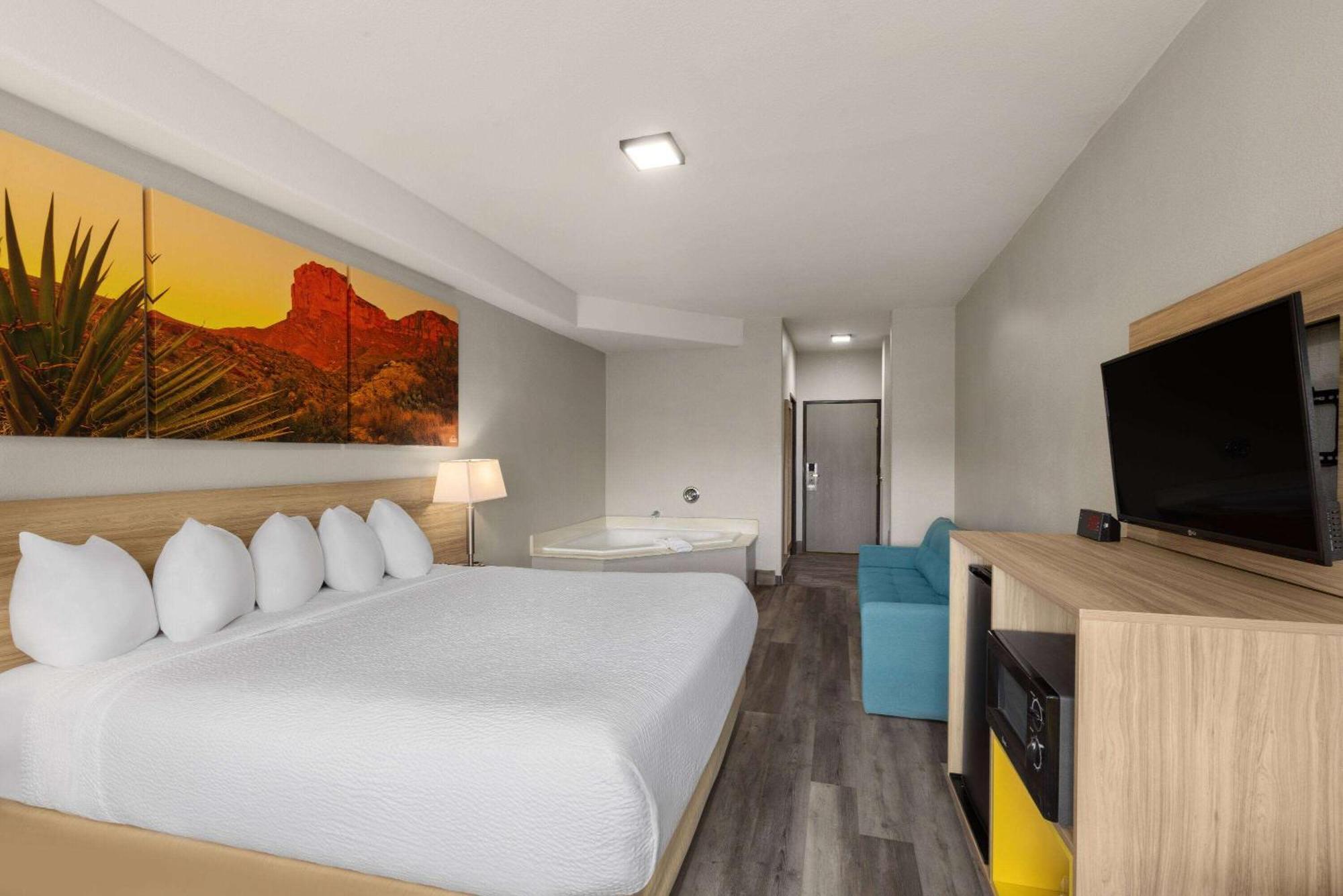 Days Inn & Suites By Wyndham Tucson/Marana Extérieur photo