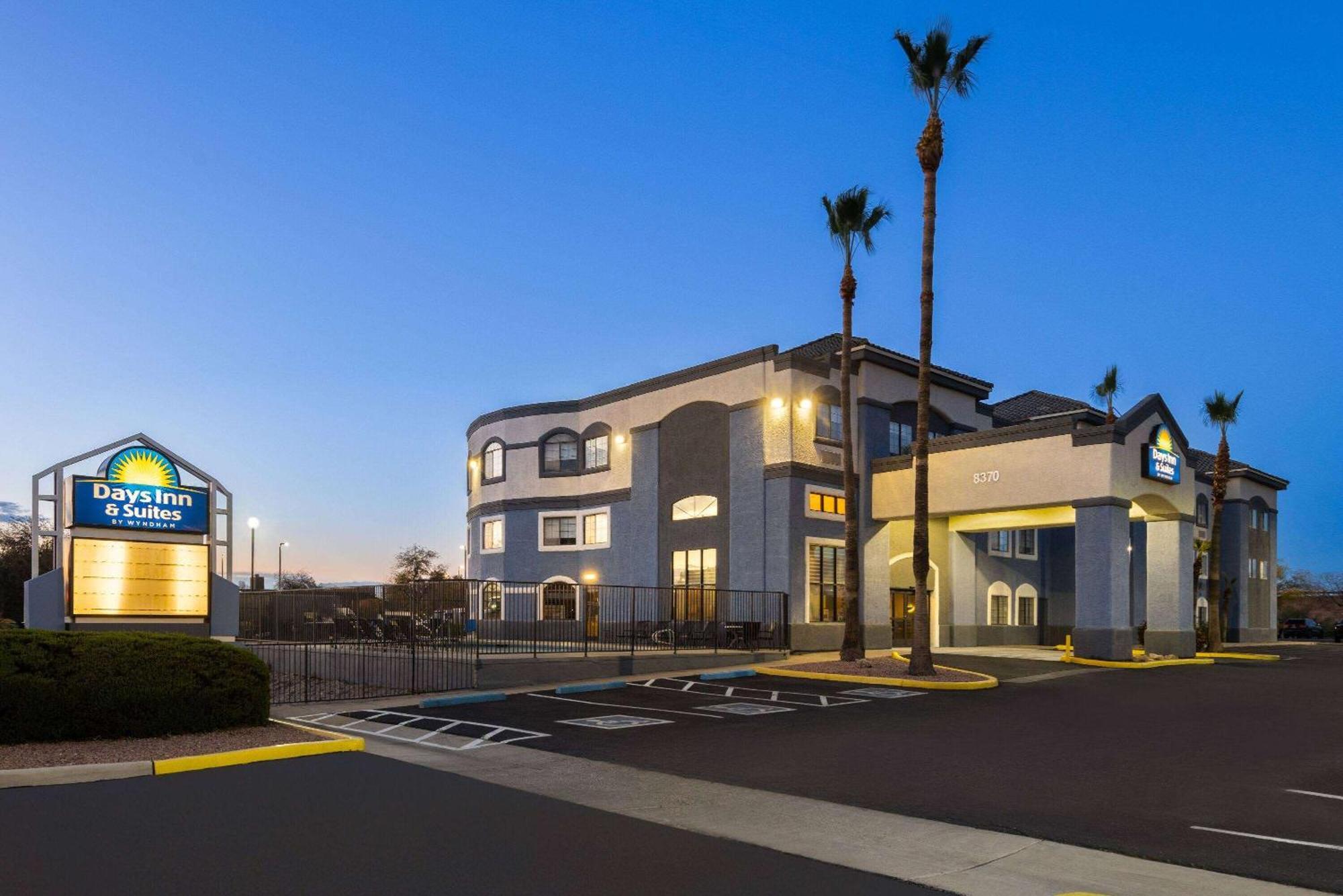 Days Inn & Suites By Wyndham Tucson/Marana Extérieur photo